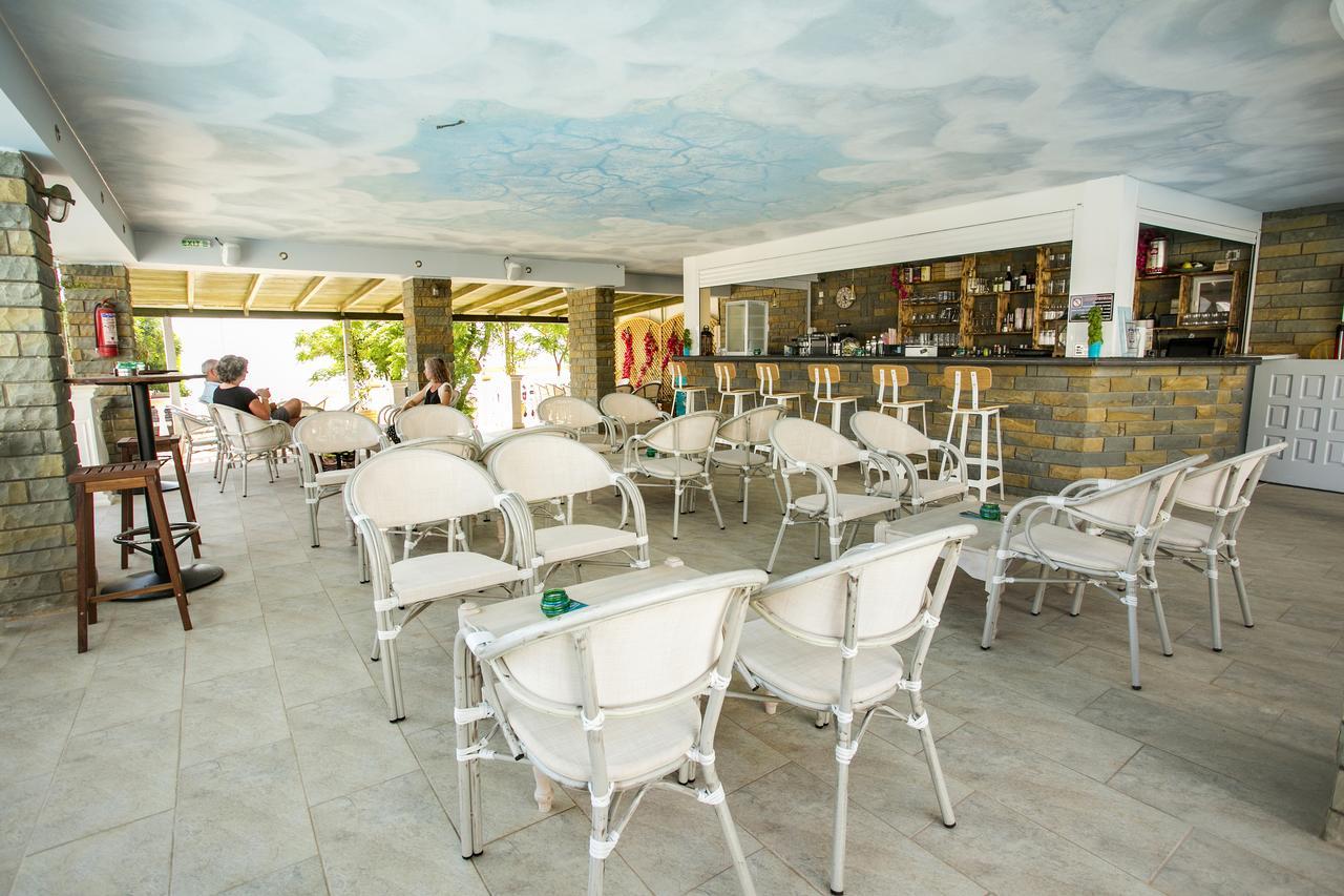 Vrachos Beach Hotel Buitenkant foto